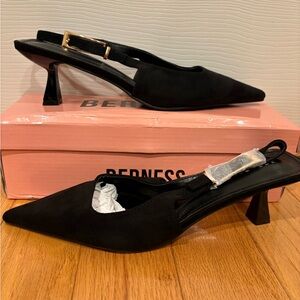 Berness Black Slingback Heels
